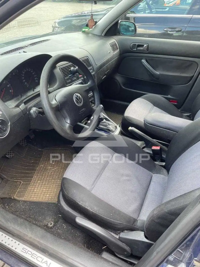2002 Volkswagen GOLF