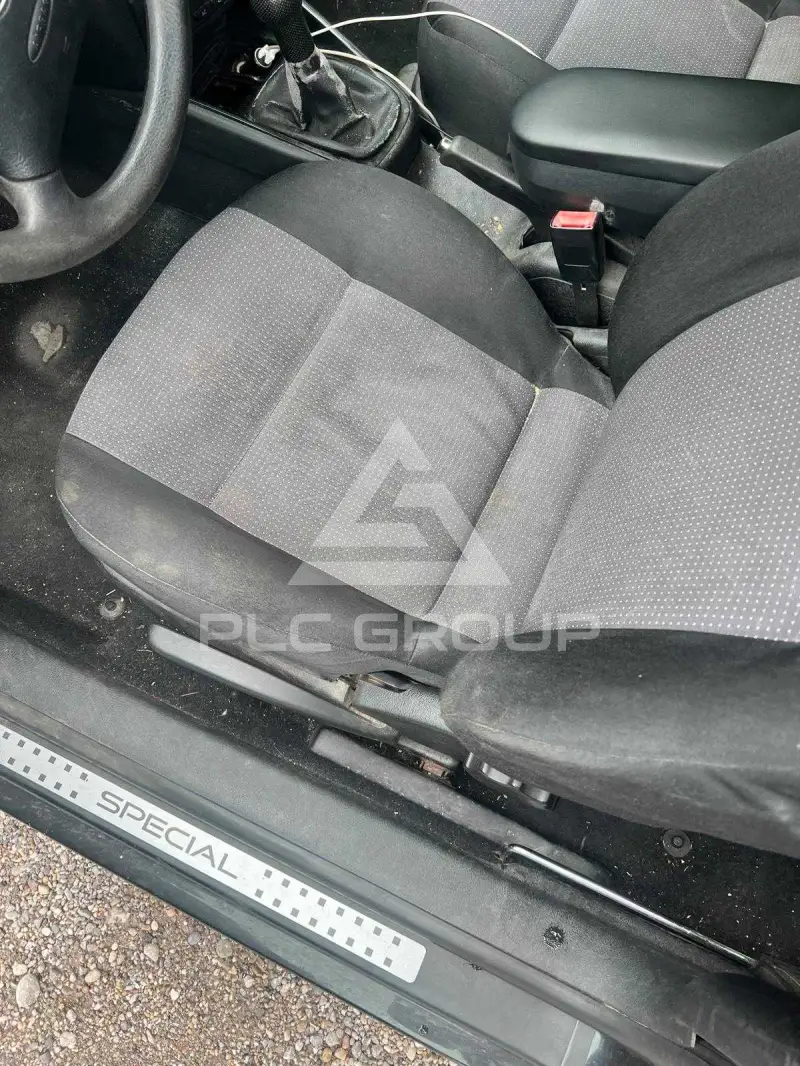 2002 Volkswagen GOLF