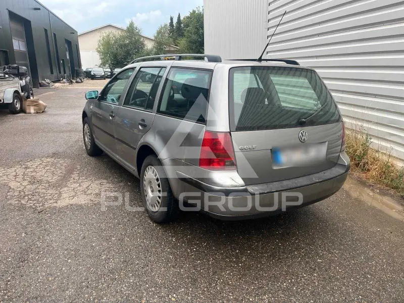 2002 Volkswagen GOLF