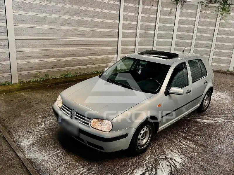 2002 Volkswagen GOLF