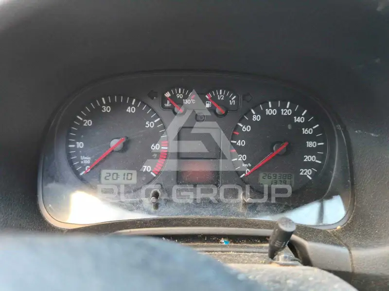 2002 Volkswagen GOLF