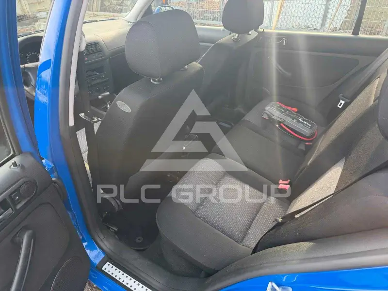 2002 Volkswagen GOLF