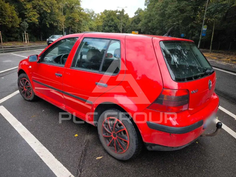 2002 Volkswagen GOLF