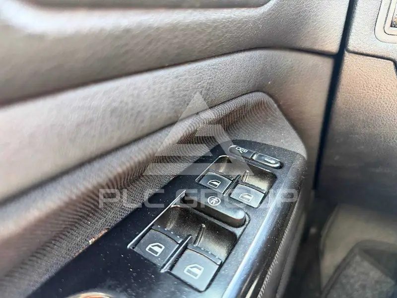 2002 Volkswagen GOLF
