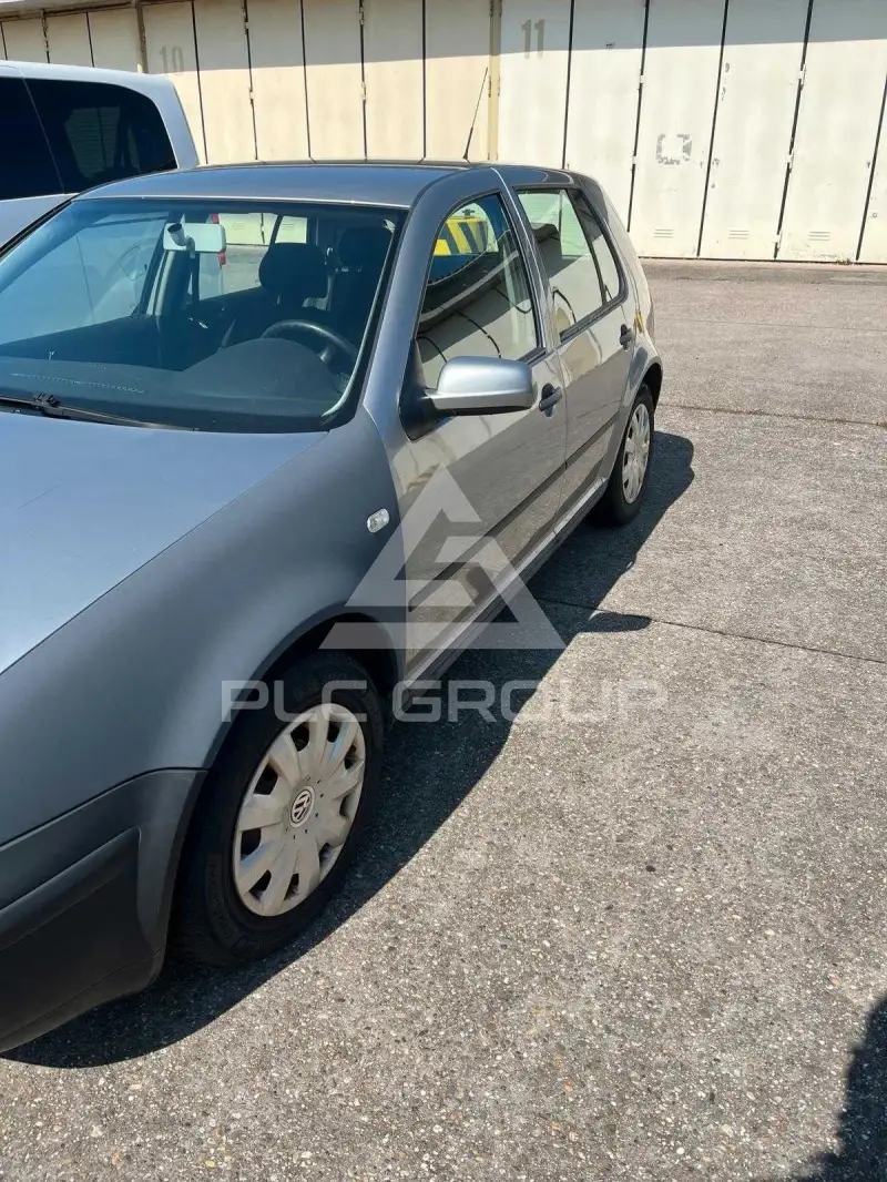 2002 Volkswagen GOLF