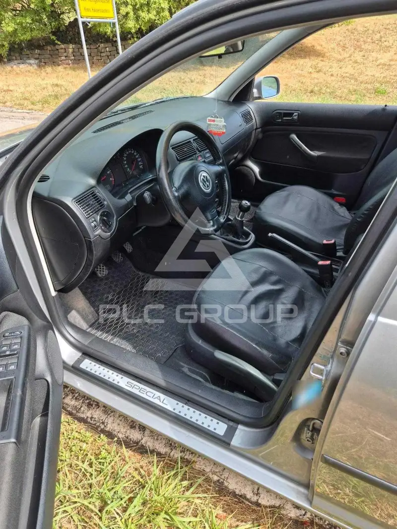 2002 Volkswagen GOLF
