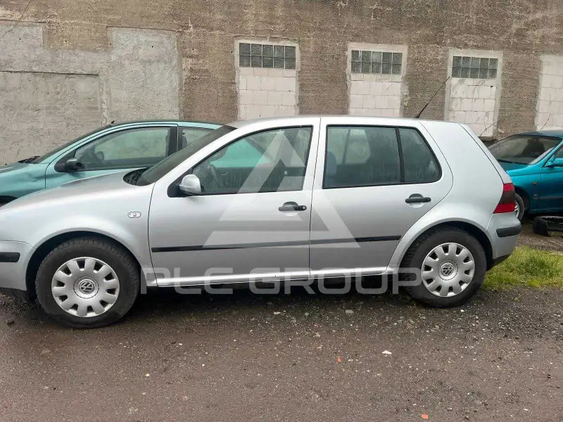 2002 Volkswagen GOLF