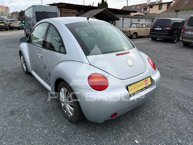 2002 Volkswagen BEETLE