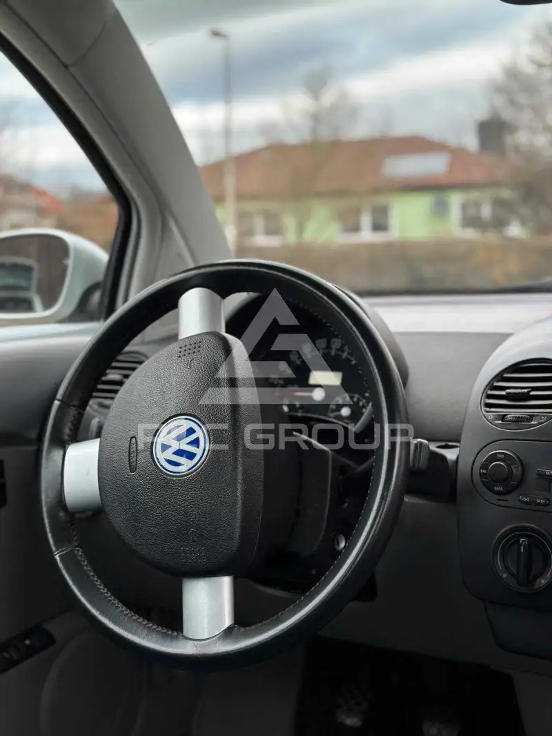 2002 Volkswagen BEETLE