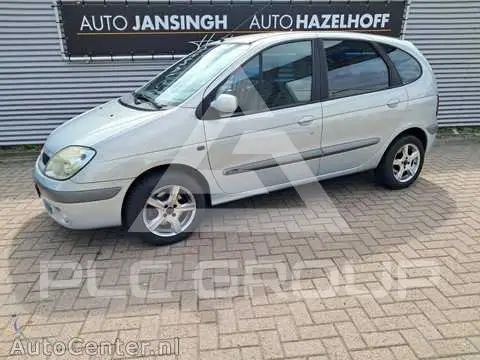 2002 Renault Scenic
