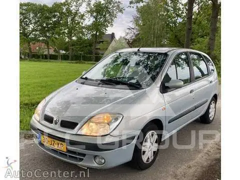 2002 Renault Scenic