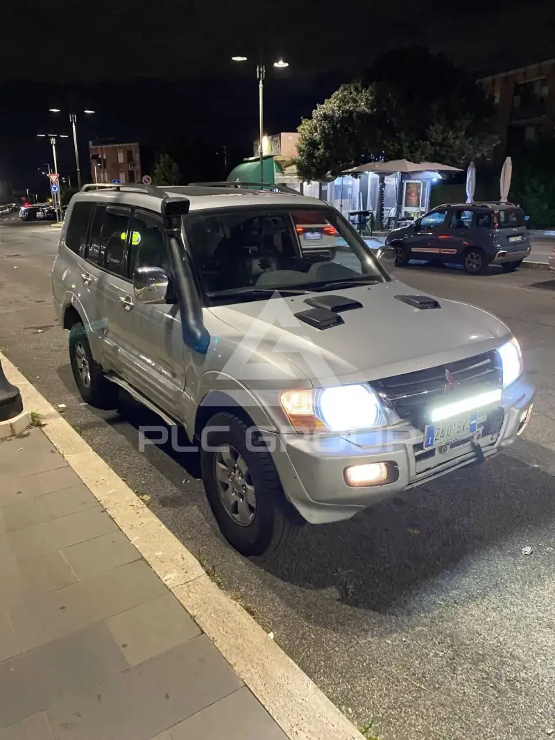 2003 Mitsubishi PAJARO