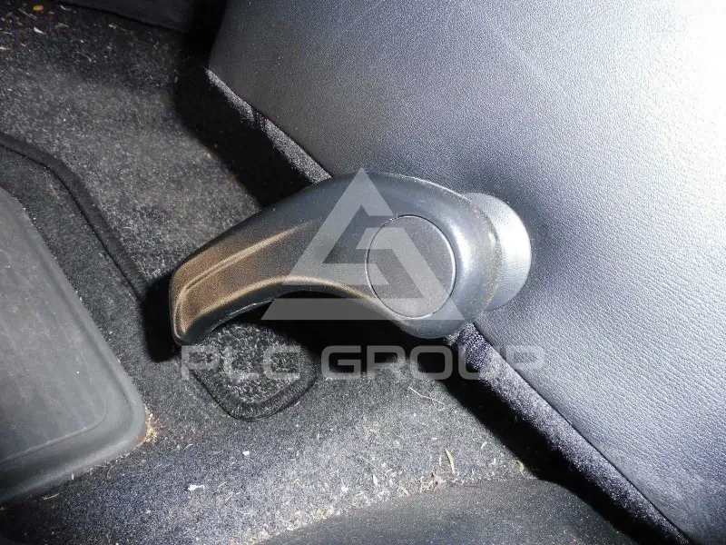 2003 Mitsubishi PAJARO