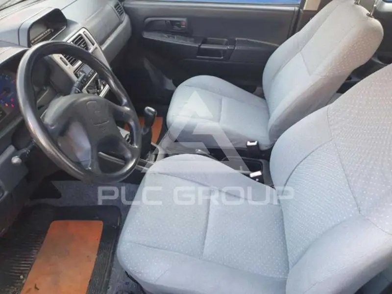 2003 Mitsubishi PAJARO