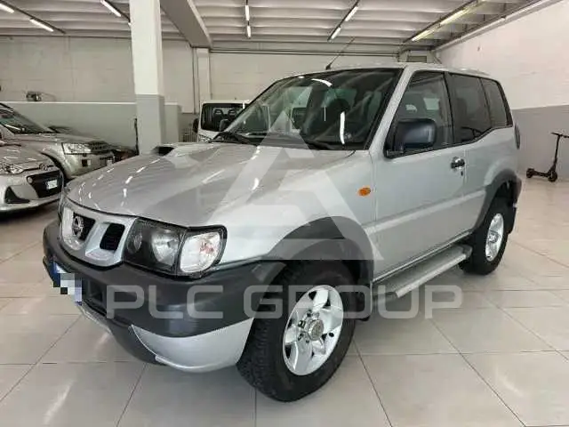 2003 Nissan Terrano