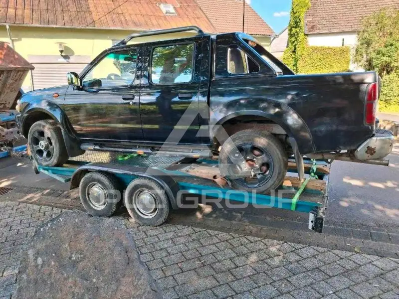 2003 Nissan Pickup