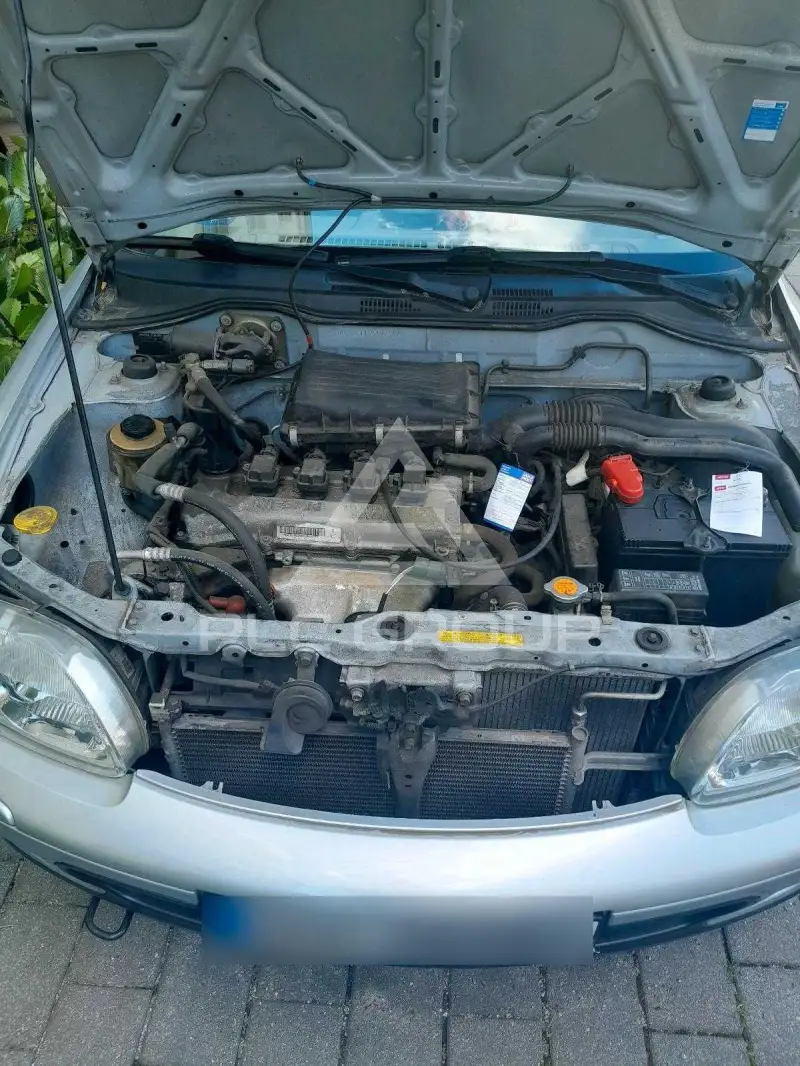 2003 Nissan MICRA