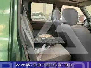 2003 Nissan Navara