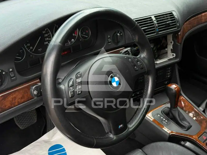 2003 BMW 523