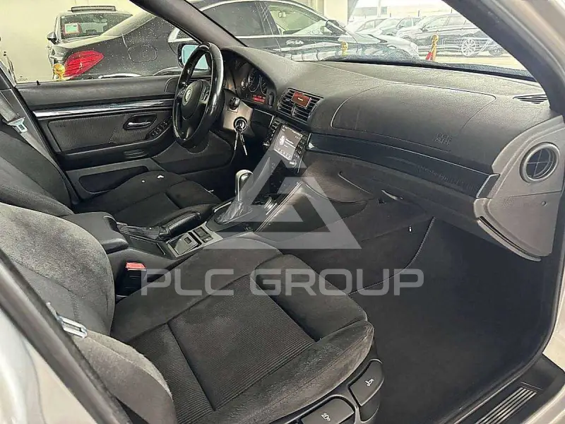 2003 BMW 523