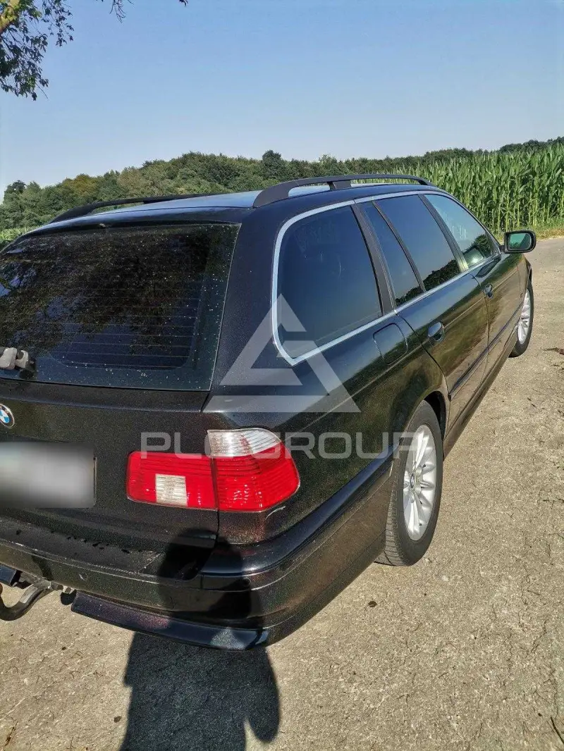 2003 BMW 523
