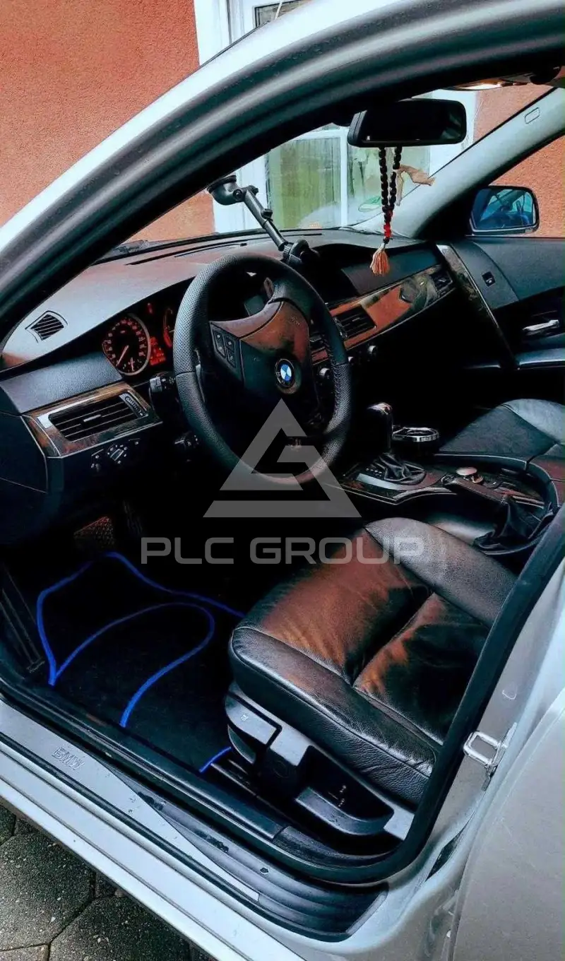 2003 BMW 523