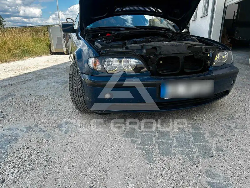 2003 BMW 330