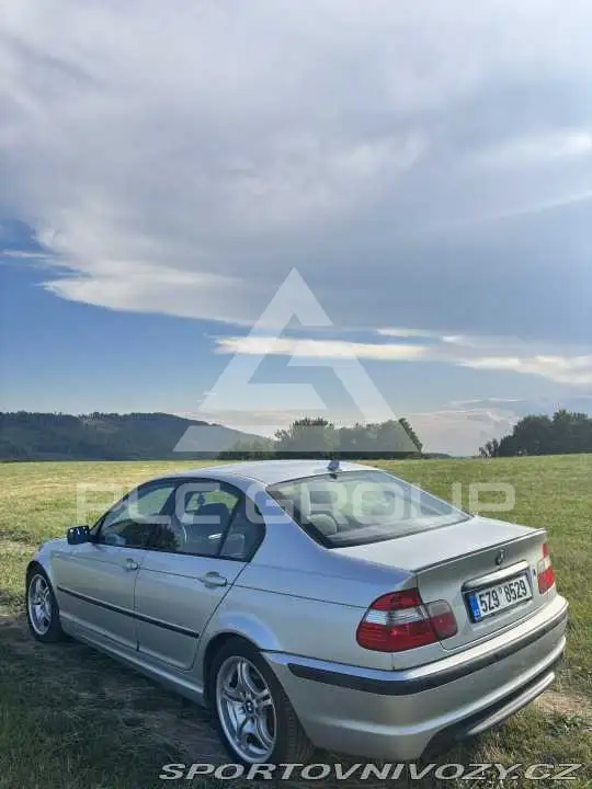 2003 BMW 330