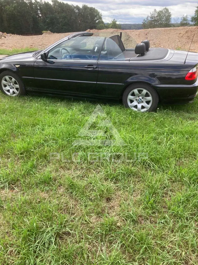 2003 BMW 330
