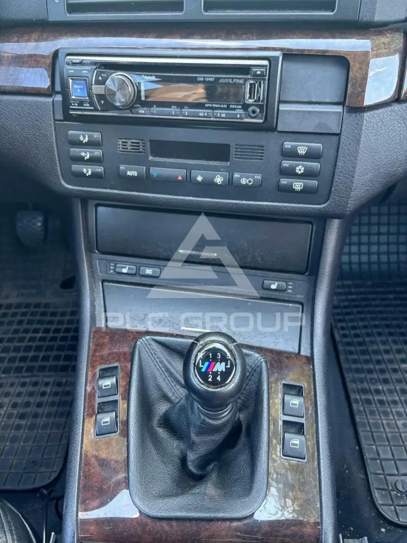 2003 BMW 330