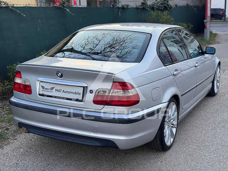 2003 BMW 330