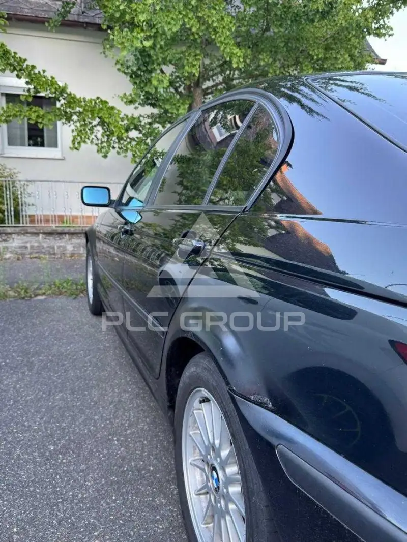2003 BMW 330