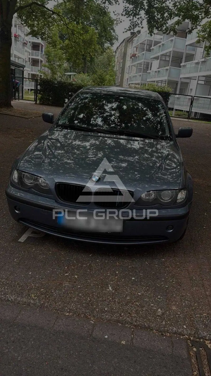 2003 BMW 330