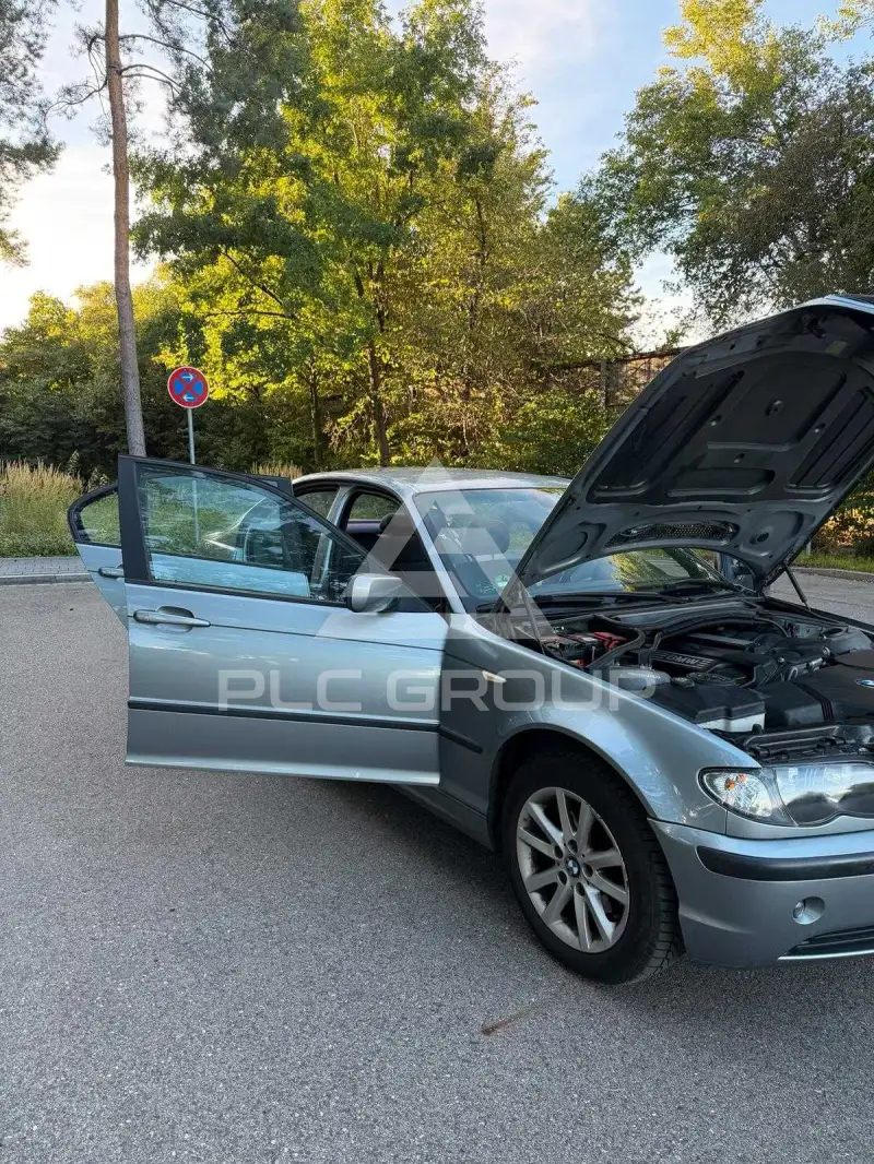 2003 BMW 330