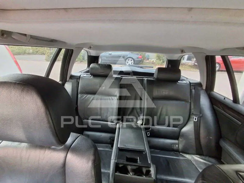 2003 BMW 330