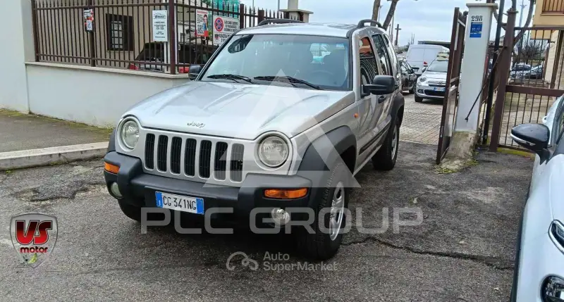 2003 Jeep CHEROKEE
