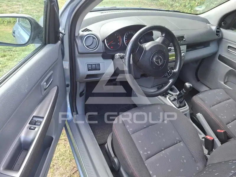 2003 Mazda 2