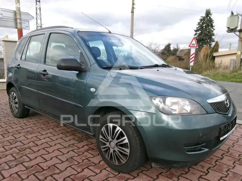 2003 Mazda 2