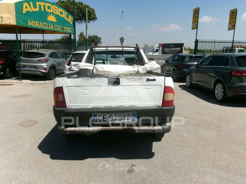 2003 Fiat Strada