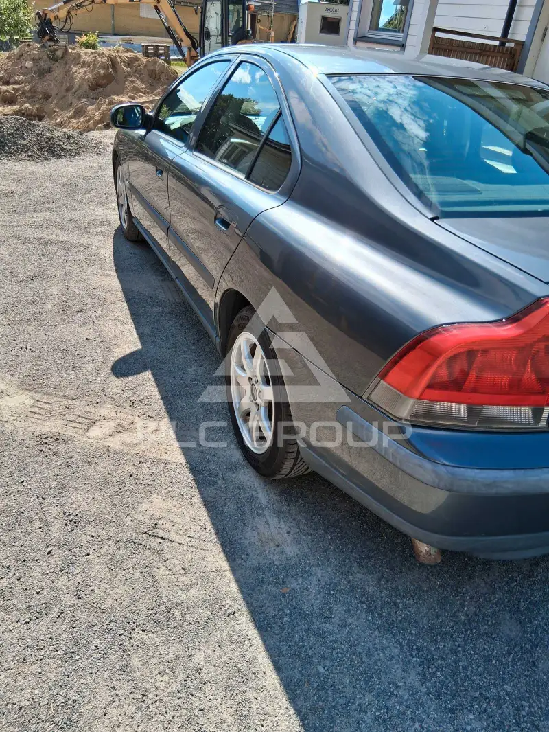 2003 Volvo S60