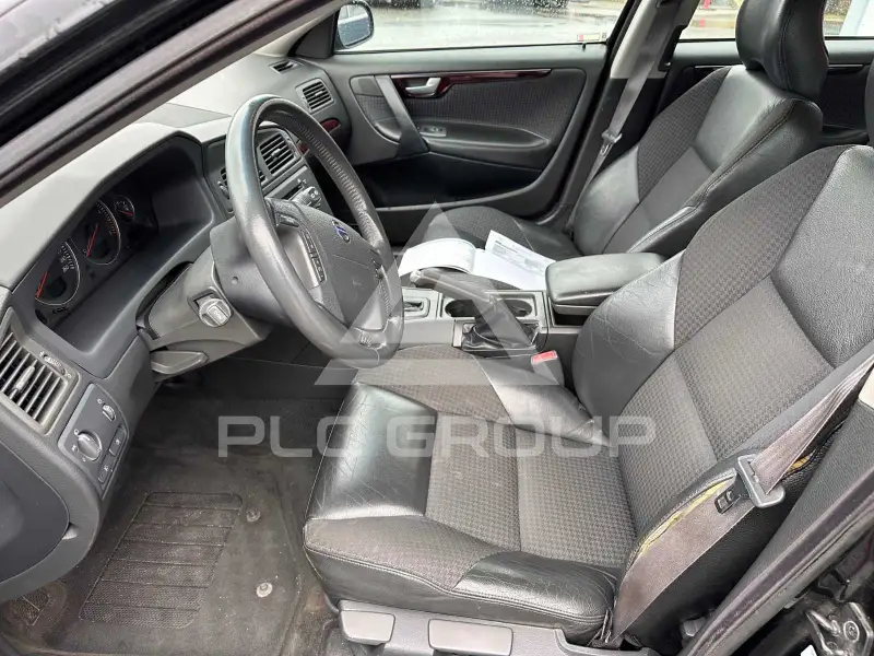 2003 Volvo V70
