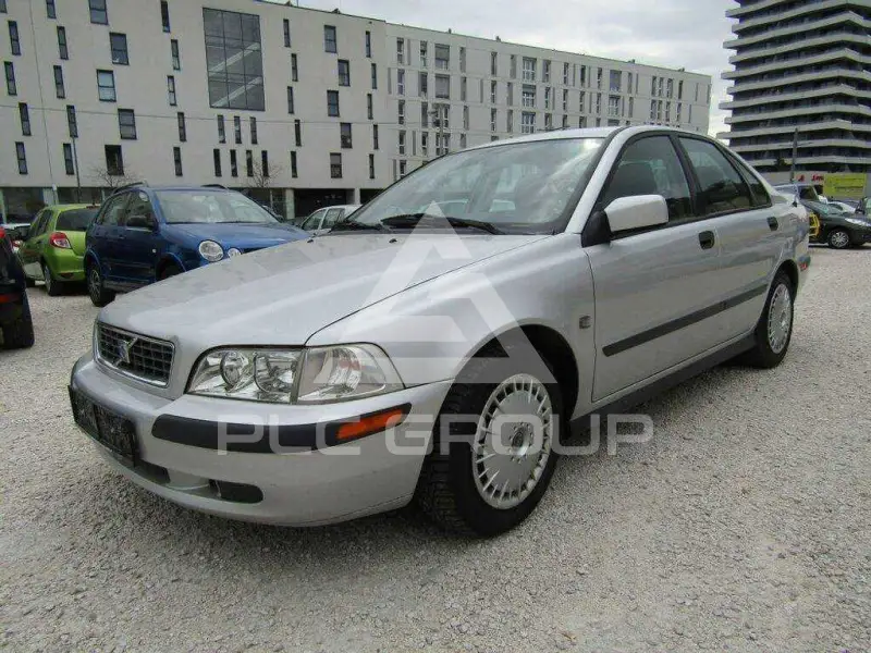 2003 Volvo S40