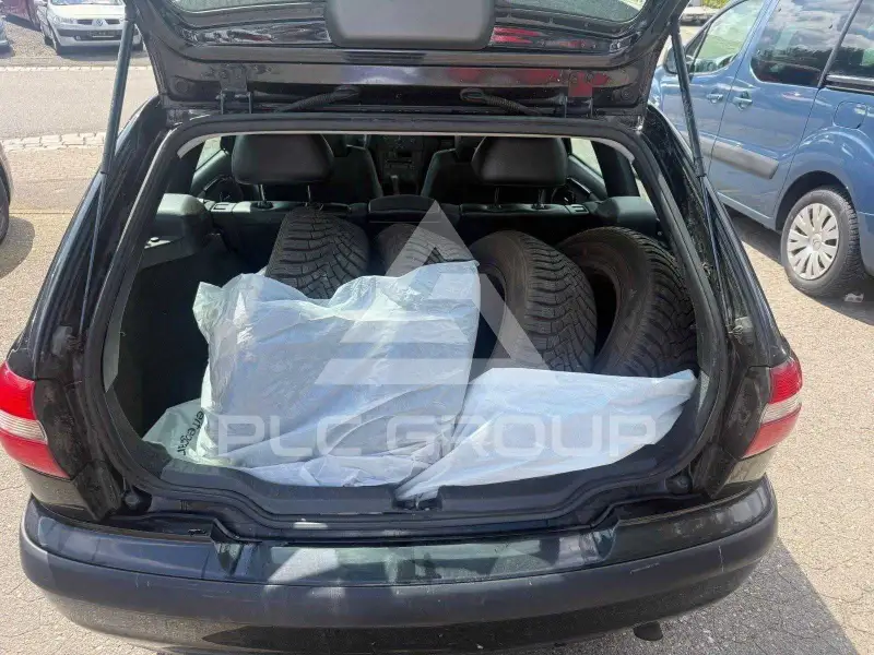 2003 Volvo V40