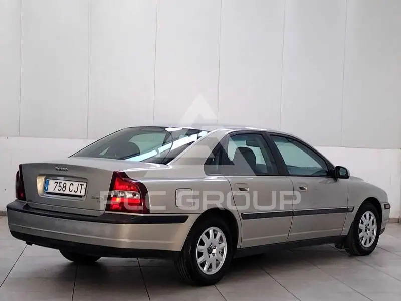 2003 Volvo S80