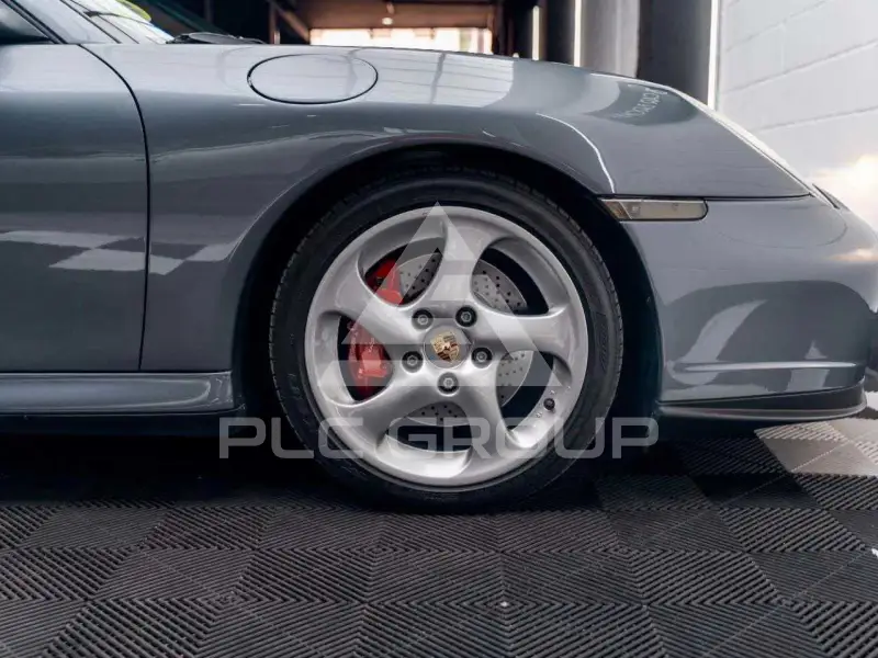 2003 Porsche 911