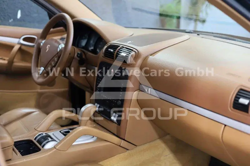 2003 Porsche Cayenne