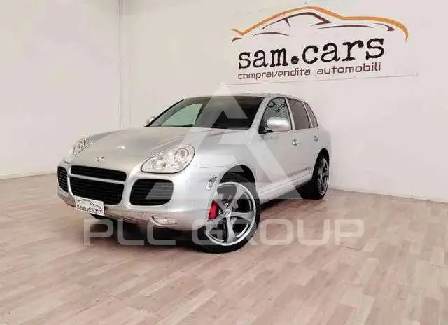 2003 Porsche Cayenne