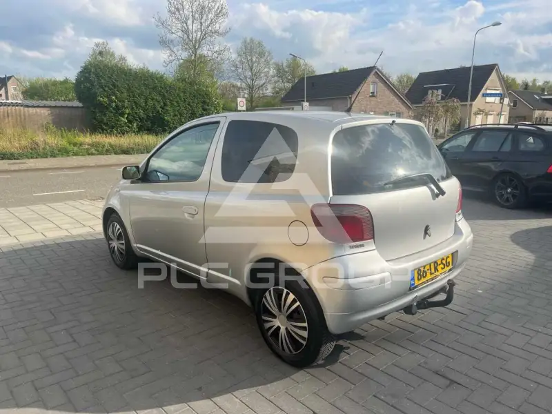 2003 Toyota YARIS