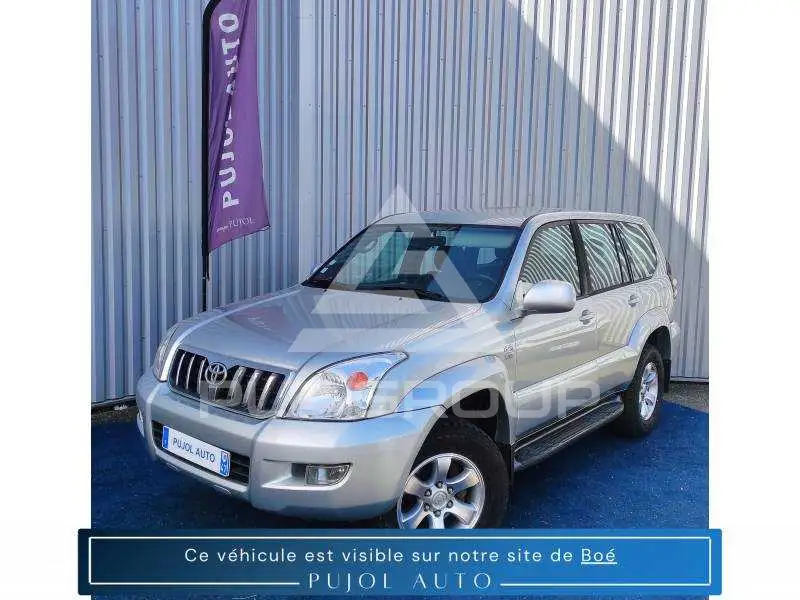 2003 Toyota LAND CRUISER