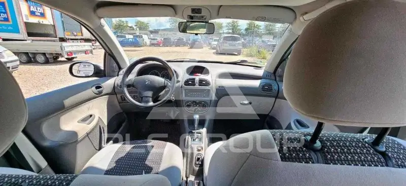 2003 Peugeot 206